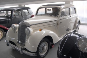 Mercedes-Benz W136 (W191) 1935-1955 (1950 170s sedan 4d) (01) [AA1]